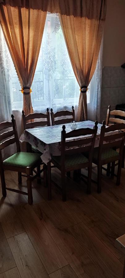 Casa Rebeca Hotel Orsova Bagian luar foto
